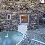 Laburnum - Town Centre, With Parking بيت للعطل