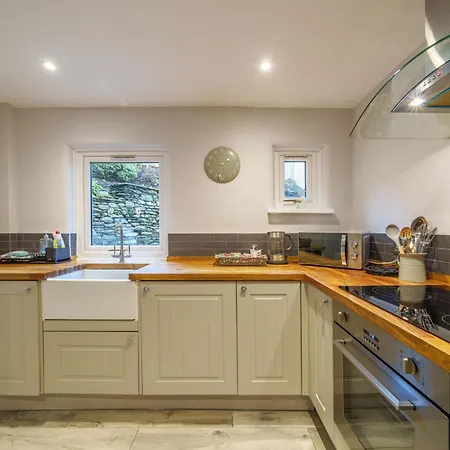 Laburnum - Town Centre, With Parking Tatil Evi *