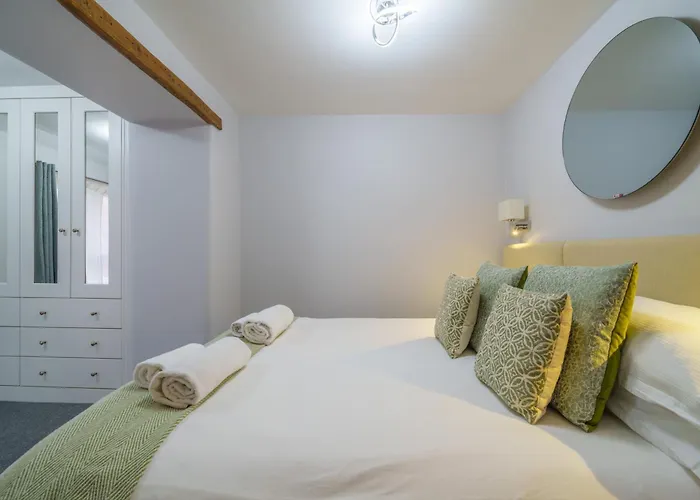 Laburnum - Town Centre, With Parking Casa de Férias *