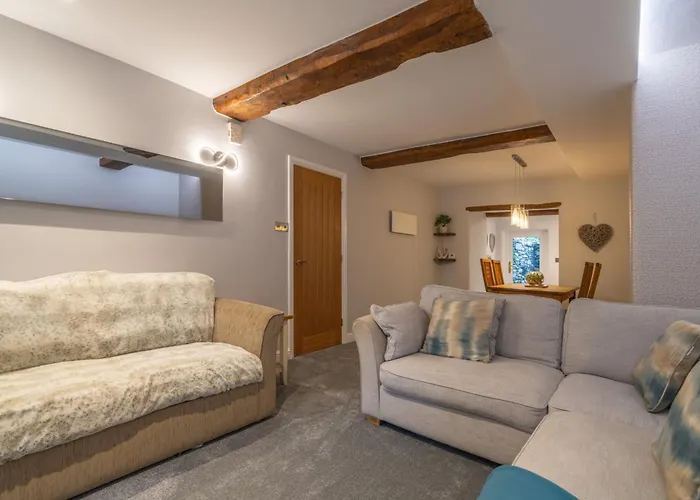 Laburnum - Town Centre, With Parking * Windermere