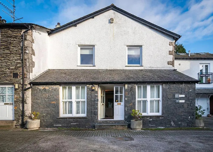 Laburnum - Town Centre, With Parking Casa de Férias *